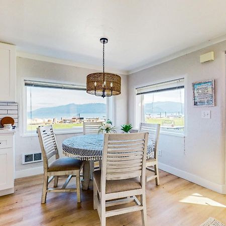 Erikson Beach House Bow 외부 사진